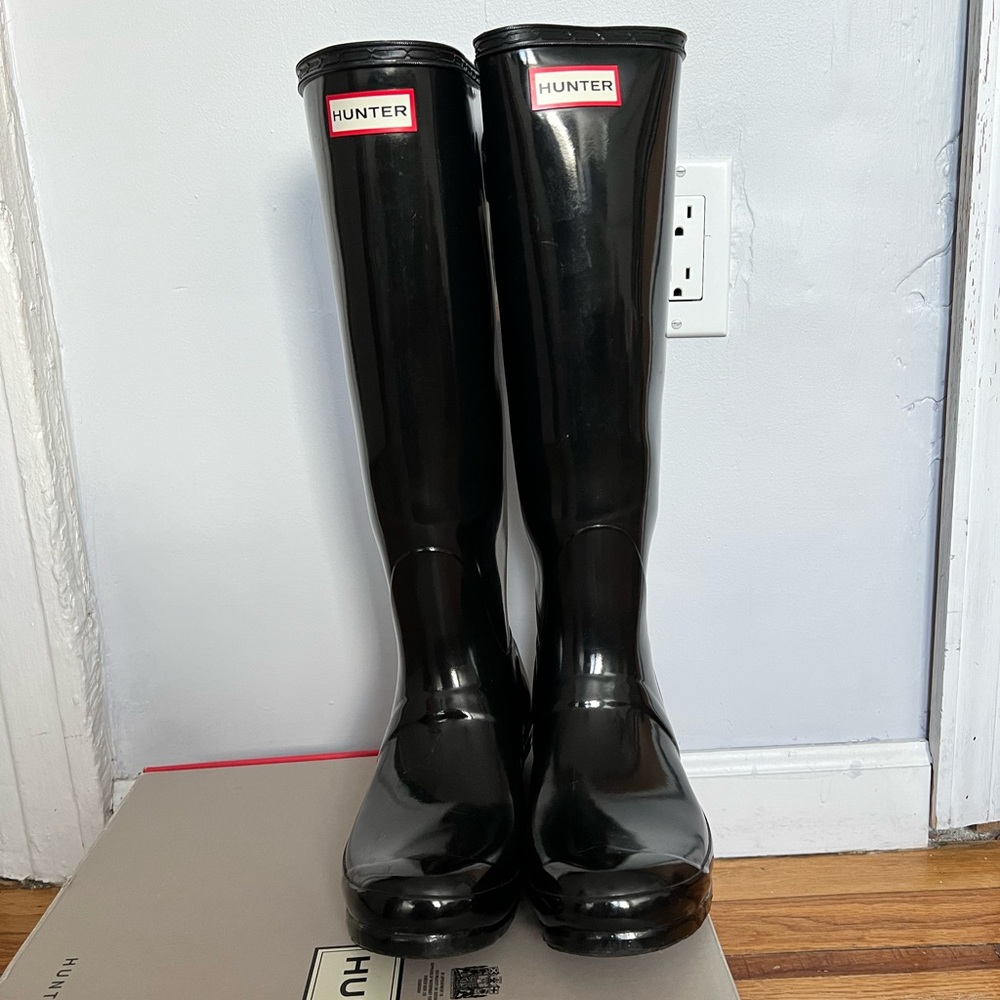 Gently used Hunter Original Back Adjustable Tall Rain Boot in Glossy Finish